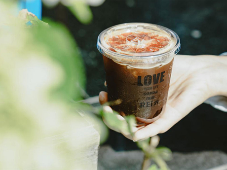 How-to-Personalized-Custom-Printed-Plastic-Cups.jpg